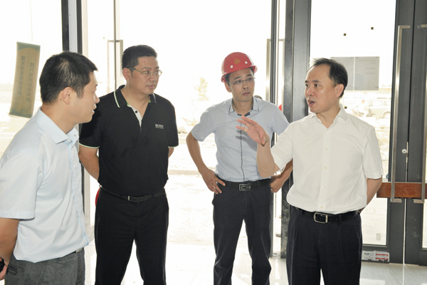 南通通州区领导调研南通纺织丝绸产业技术研究院 高新区新址